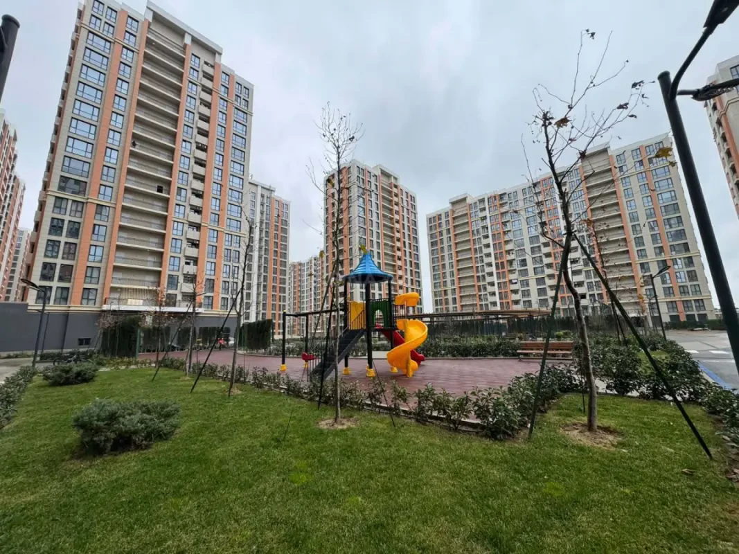 Satılır 2 otaqlı mənzil 55 m²