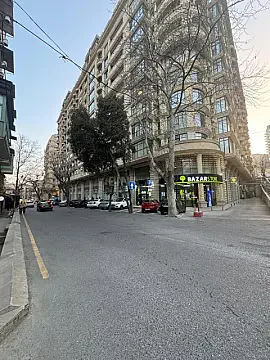 Kirayə verilir obyekt 100 m² — Bakı 100.00 m²