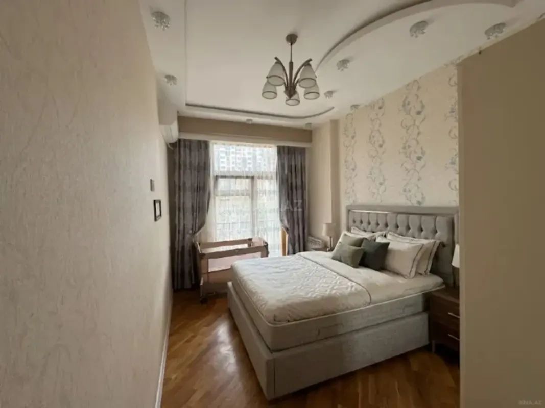 Kirayə verilir 2 otaqlı mənzil 75 m²