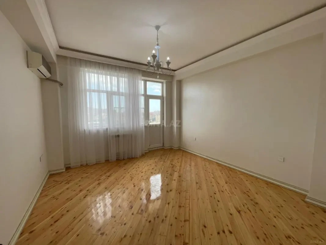 Satılır 2 otaqlı mənzil 78 m²