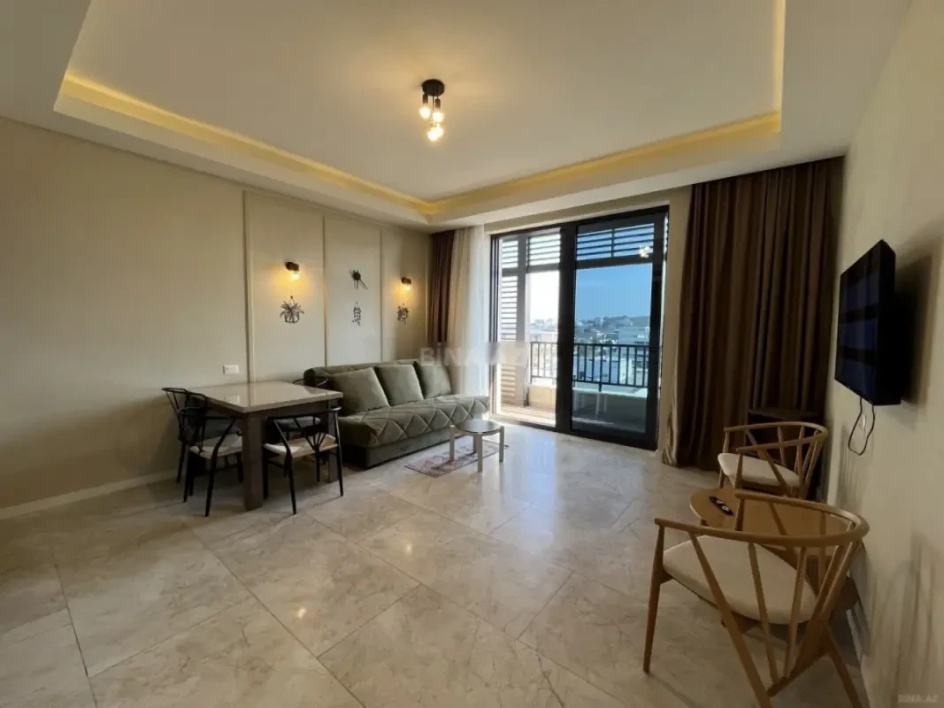 Satılır 2 otaqlı mənzil 76 m²