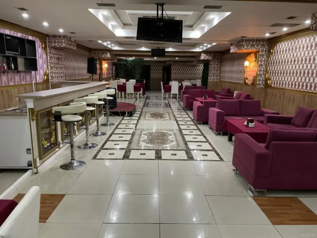 Kirayə verilir obyekt 300 m²