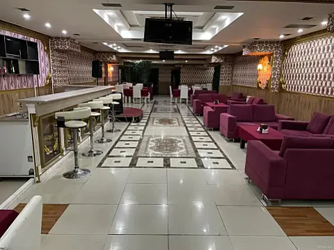 Kirayə verilir obyekt 300 m² — Bakı 300.00 m²