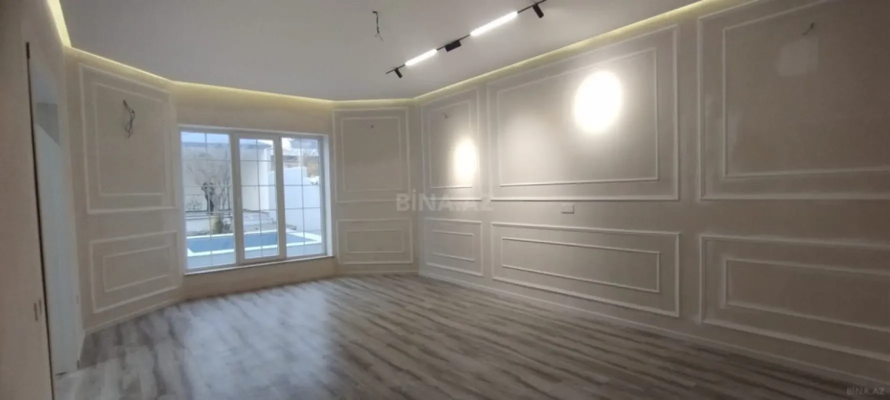 Satılır 4 otaqlı həyət evi 180 m²