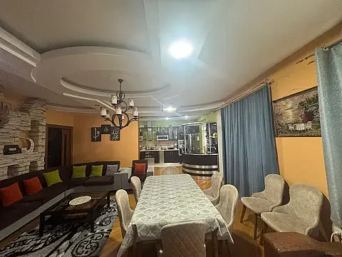 Satılır 4 otaqlı mənzil 200 m² — Bakı, Nizami 4 otaq 200.00 m²