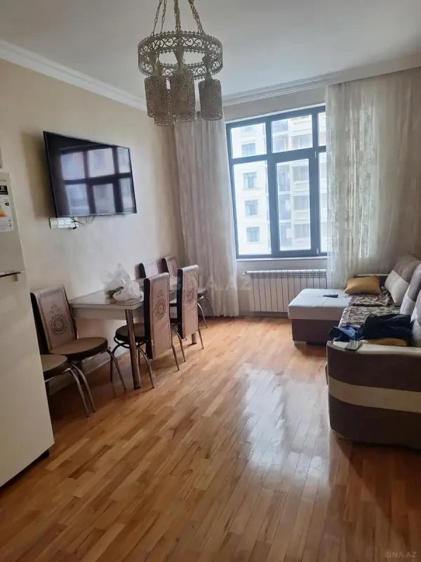 Kirayə verilir 2 otaqlı mənzil 50 m²