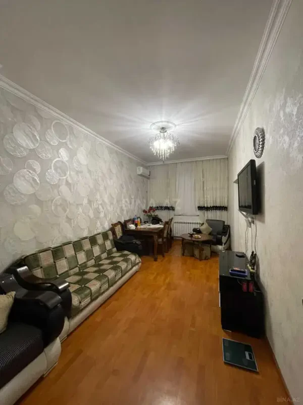 Satılır 2 otaqlı mənzil 60 m²