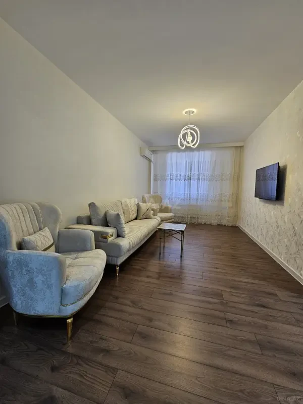 Satılır 2 otaqlı mənzil 54 m²