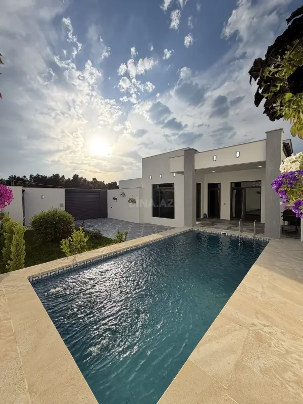 Satılır 4 otaqlı həyət evi 140 m²