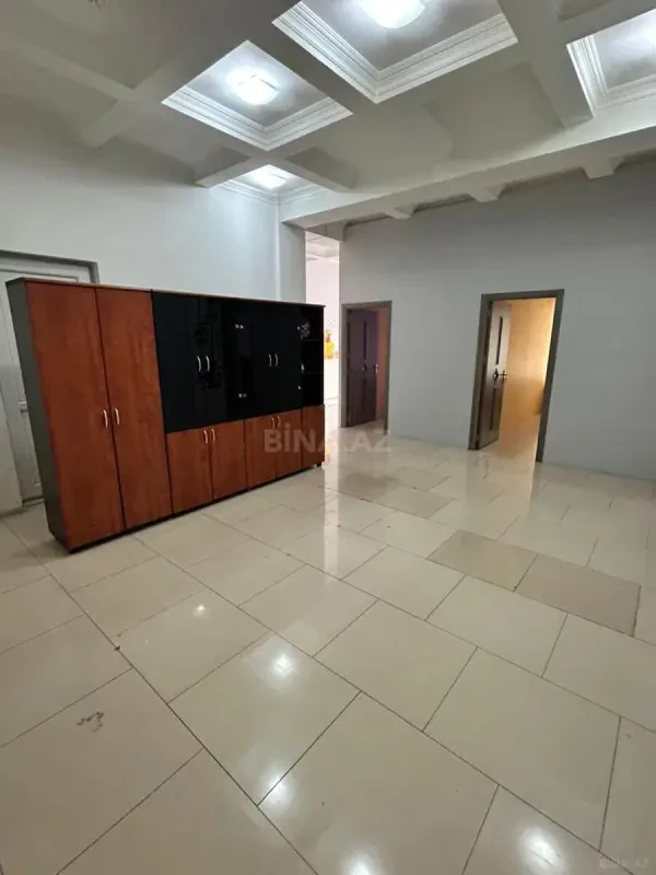 Kirayə verilir obyekt 125 m²