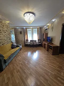 Kirayə verilir 4 otaqlı mənzil 120 m² — Bakı 4 otaq 120.00 m²