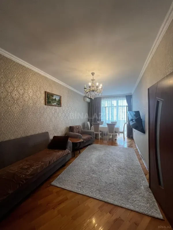 Satılır 3 otaqlı mənzil 115 m²