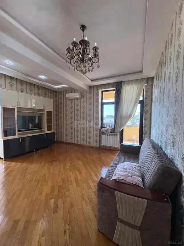 Kirayə verilir 2 otaqlı mənzil 10 m²