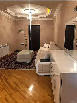 Kirayə verilir 3 otaqlı mənzil 160 m² — Bakı, Nərimanov 3 otaq 160.00 m²