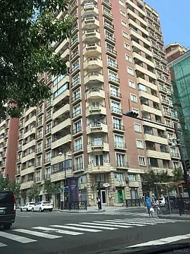 Satılır 3 otaqlı mənzil 185 m² — Bakı 3 otaq 185.00 m²