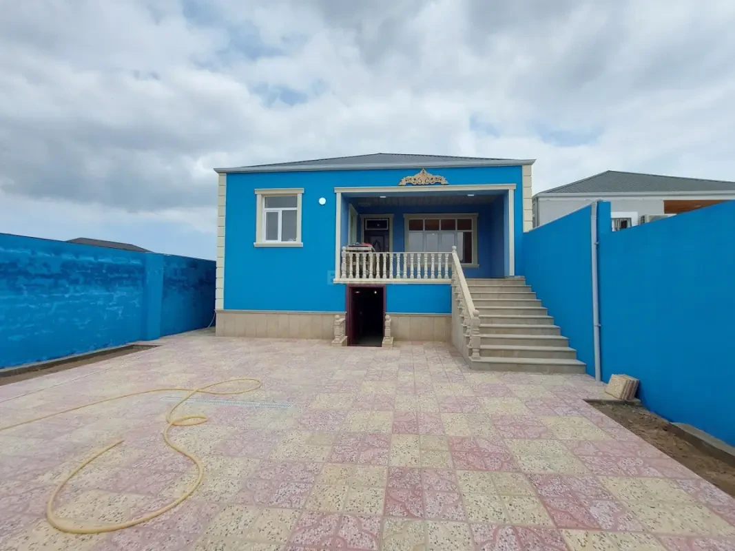 Satılır 4 otaqlı həyət evi 120 m²