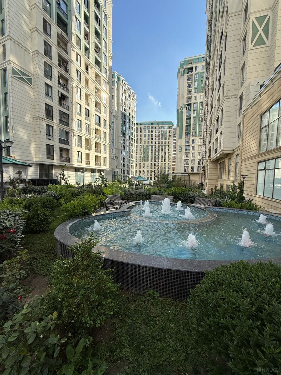 Satılır 3 otaqlı mənzil 117 m²