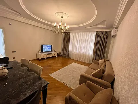 Satılır 3 otaqlı mənzil 120 m² — Bakı 3 otaq 120.00 m²