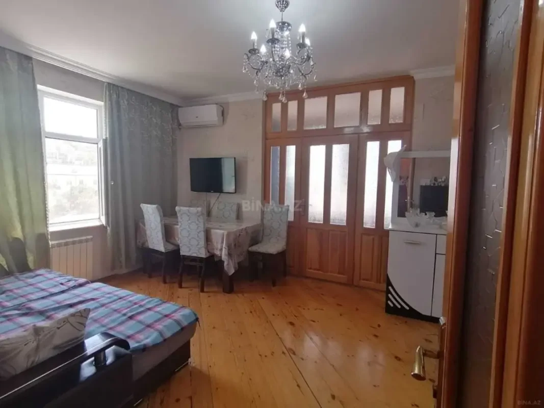 Satılır 2 otaqlı mənzil 60 m²