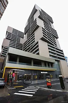 Kirayə verilir 2 otaqlı mənzil 110 m² — Bakı 2 otaq 110.00 m²