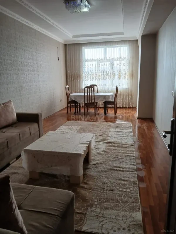 Kirayə verilir 2 otaqlı mənzil 75 m²