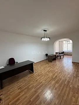 Kirayə verilir 4 otaqlı ofis 140 m² — Bakı 4 otaq 140.00 m²