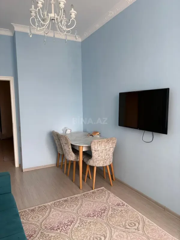 Kirayə verilir 2 otaqlı mənzil 47 m²
