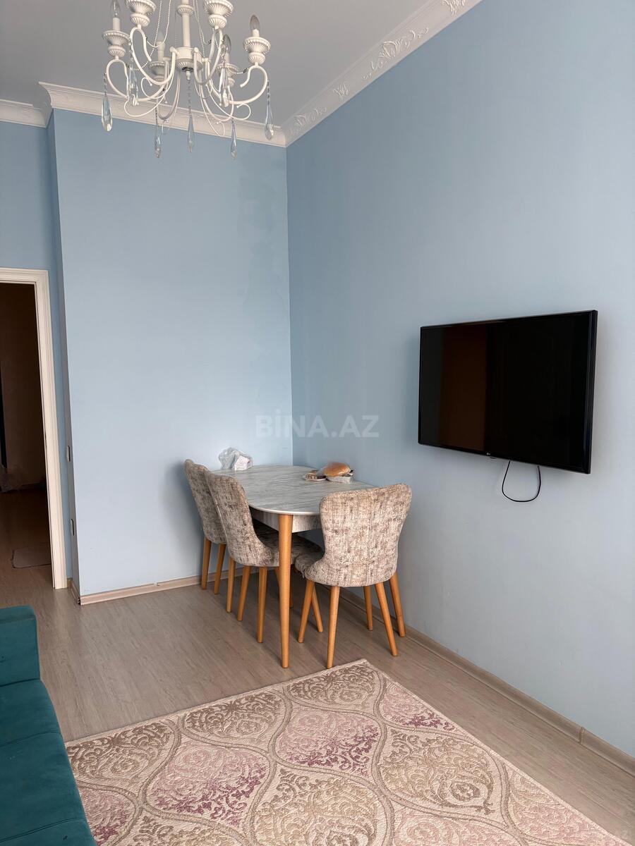 Kirayə verilir 2 otaqlı mənzil 47 m²