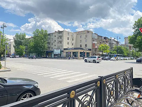 Satılır 3 otaqlı mənzil 80 m² — Bakı 3 otaq 80.00 m²