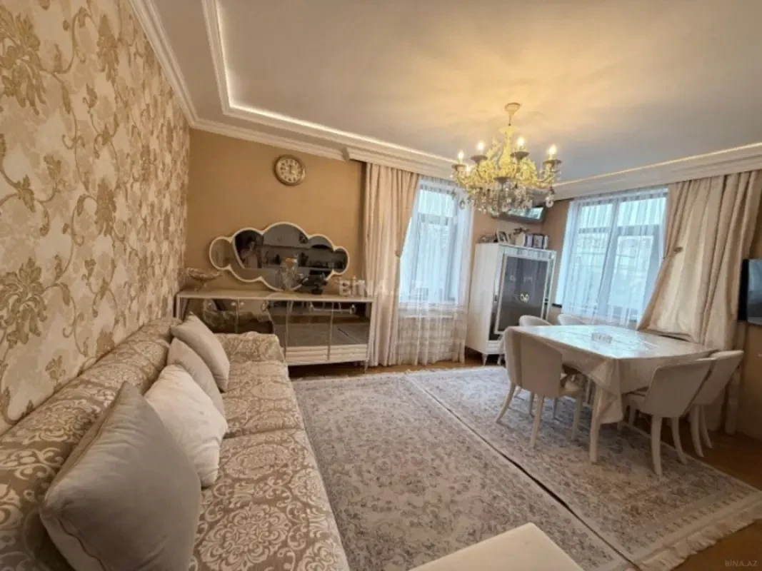 Satılır 2 otaqlı mənzil 65 m²