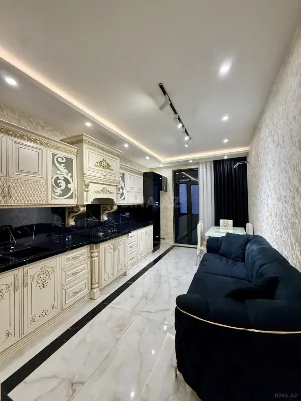 Satılır 2 otaqlı mənzil 100 m²