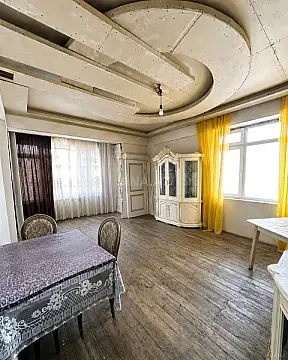 Satılır 4 otaqlı mənzil 120 m² — Bakı, İnşaatçılar 4 otaq 120.00 m²