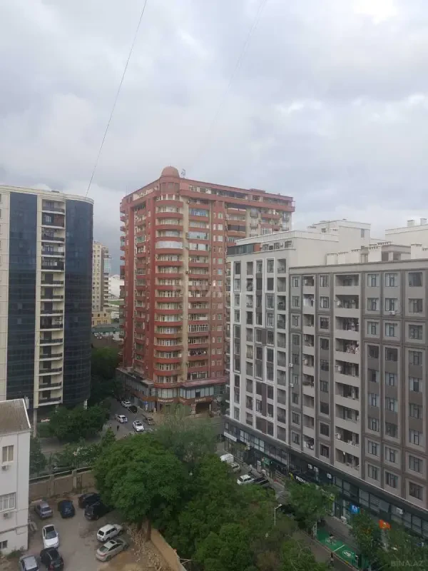 Satılır 2 otaqlı mənzil 90 m²