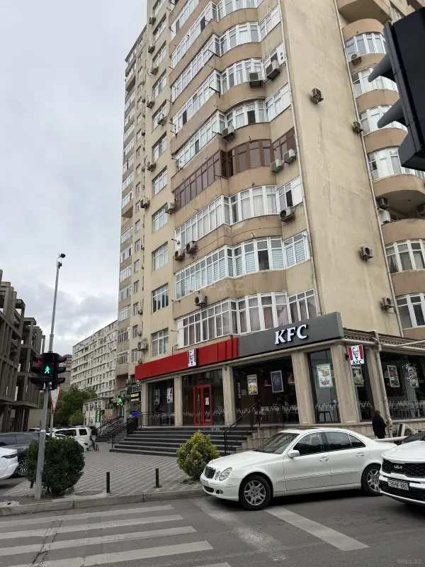 Satılır 2 otaqlı mənzil 96 m²