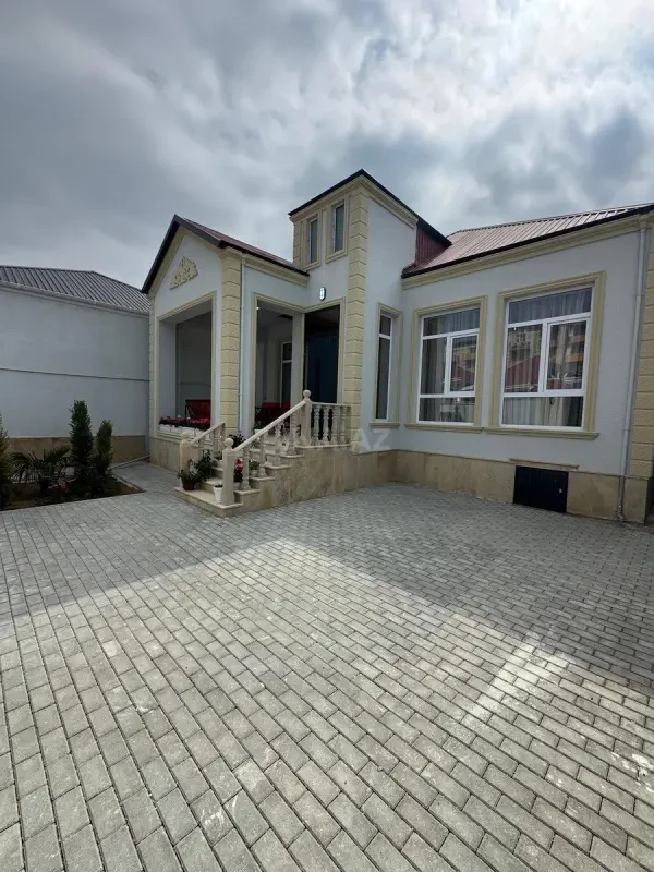 Satılır 4 otaqlı həyət evi 130 m²