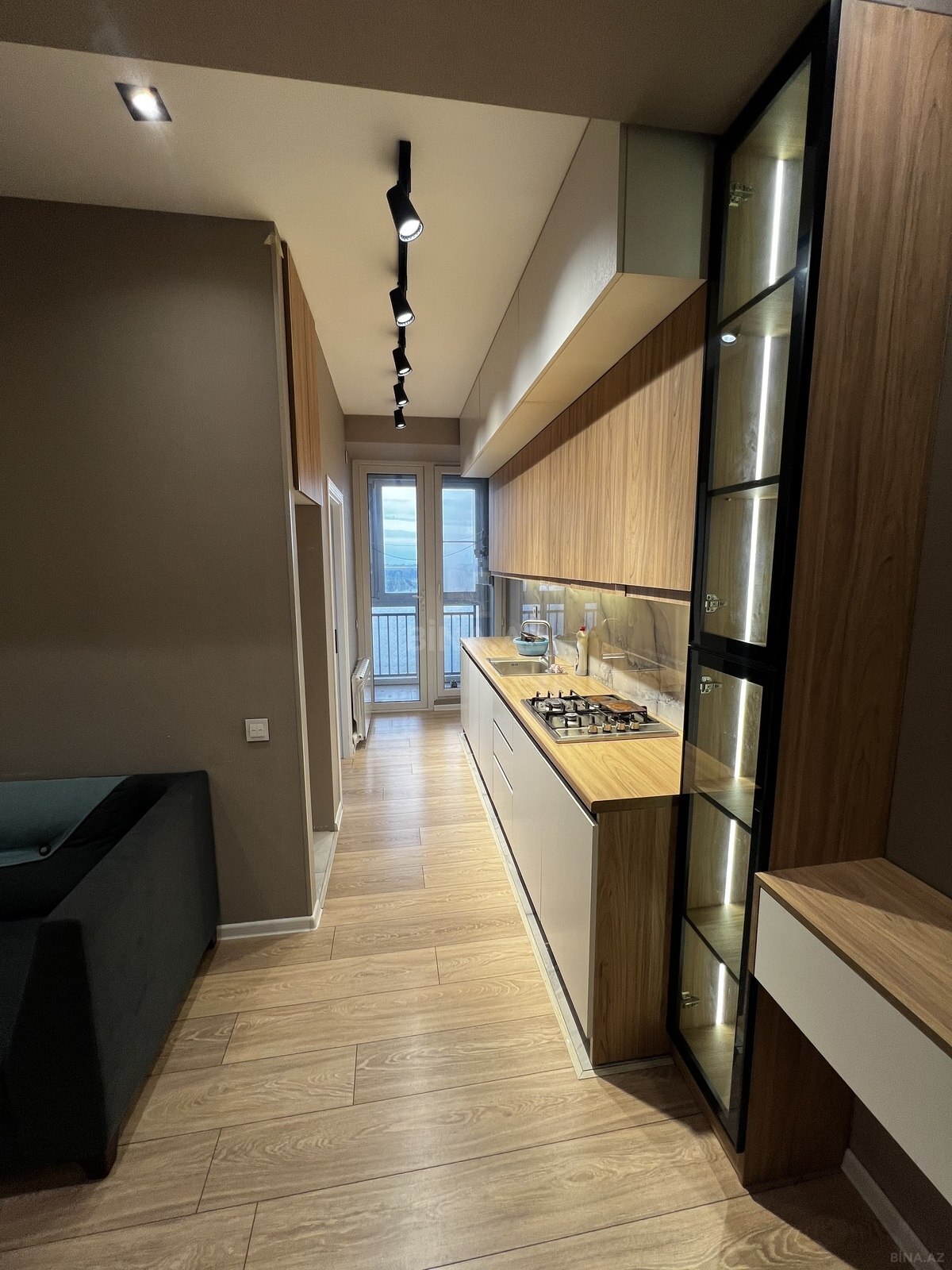 Kirayə verilir 2 otaqlı mənzil 45 m²
