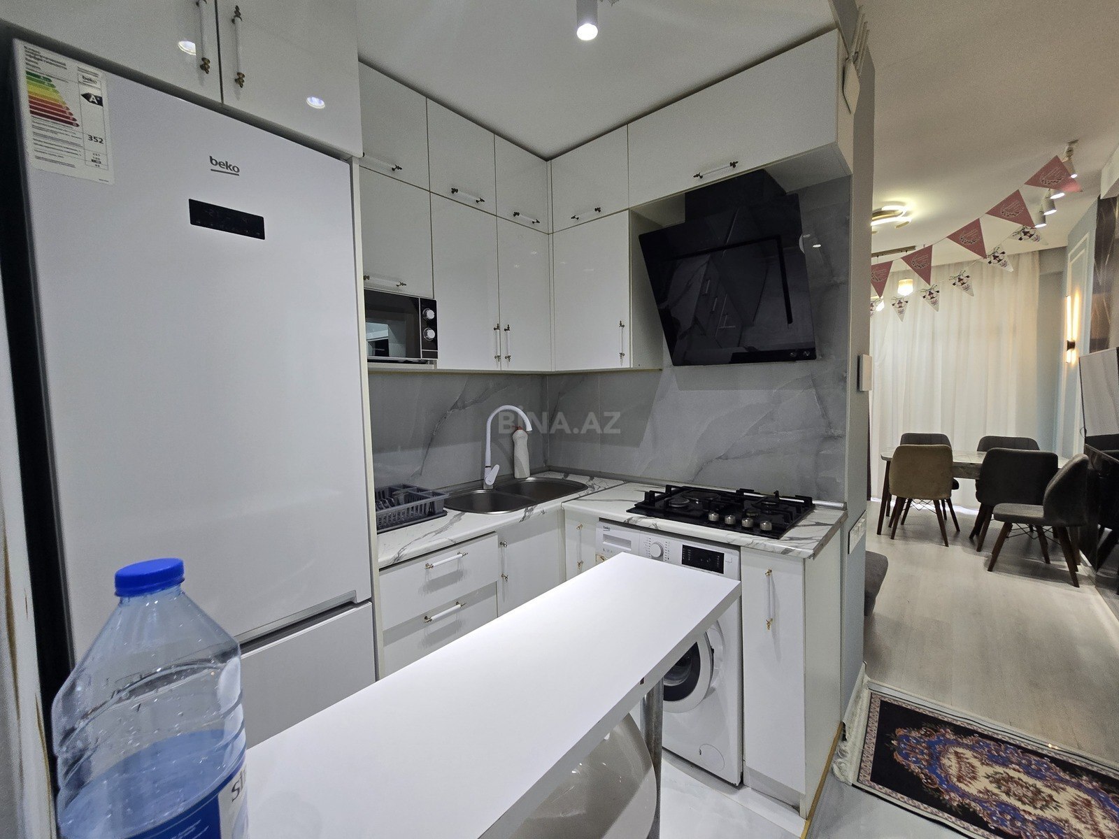 Kirayə verilir 2 otaqlı mənzil 50 m²