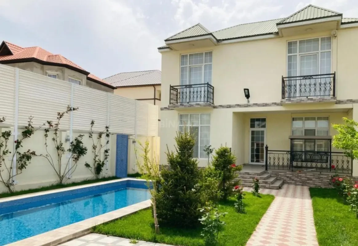Kirayə verilir 5 otaqlı həyət evi 300 m²