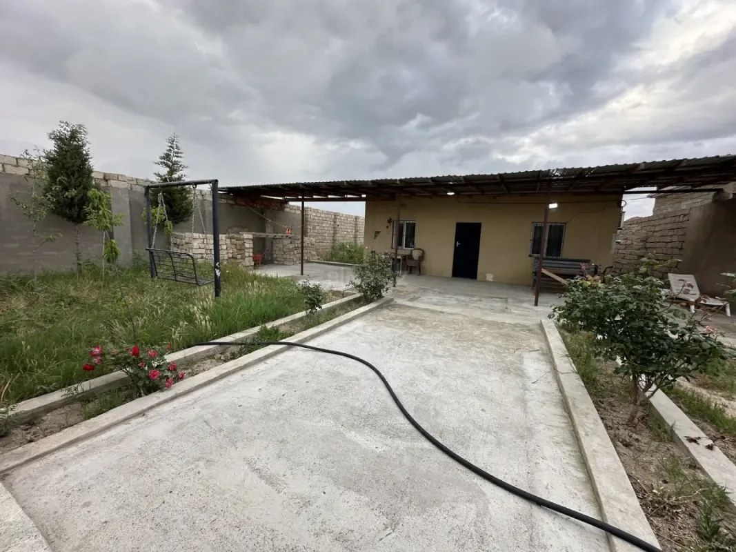 Satılır 2 otaqlı həyət evi 50 m²