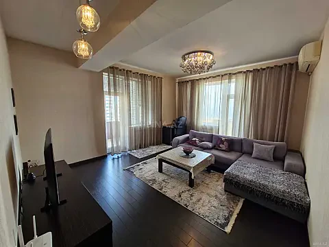 Kirayə verilir 2 otaqlı mənzil 100 m² — Bakı, Xətai 2 otaq 100.00 m²