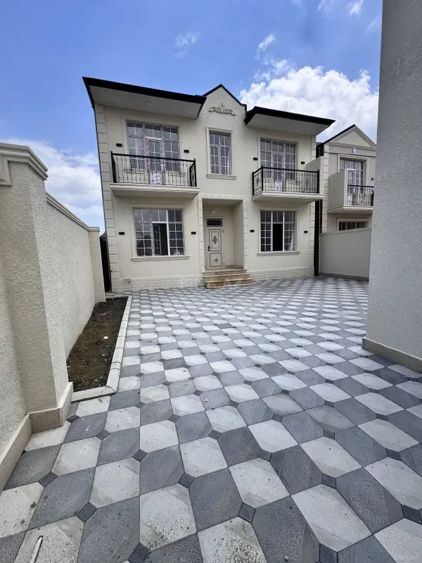 Satılır 4 otaqlı həyət evi 140 m²