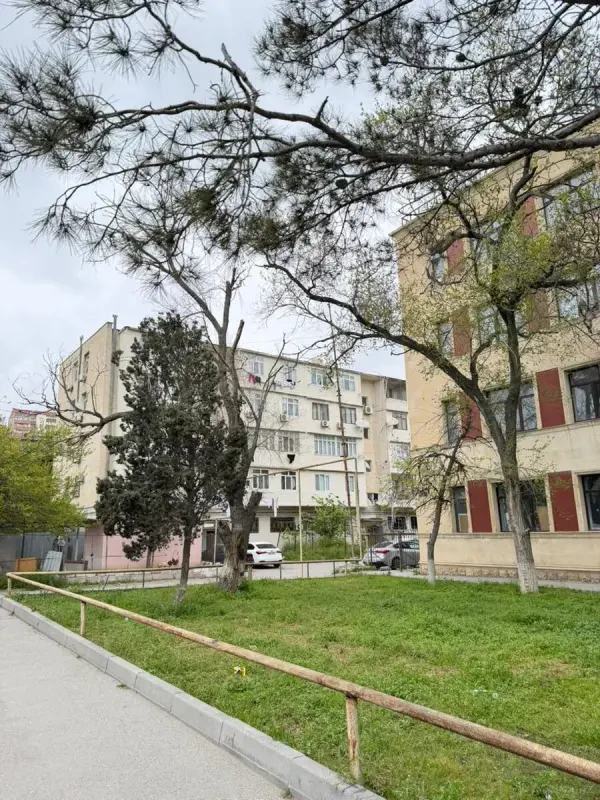 Satılır 2 otaqlı mənzil 65 m²