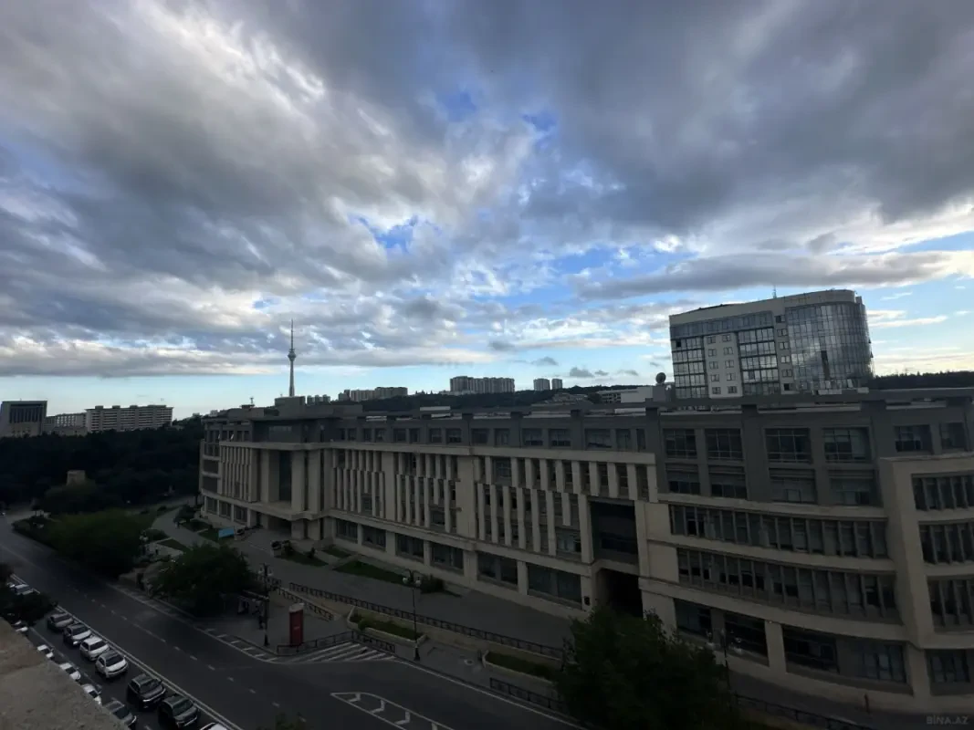 Satılır 3 otaqlı mənzil 91 m²