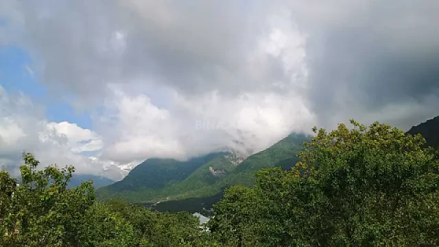 Kirayə verilir 4 otaqlı həyət evi 139 m² — Şəki 4 otaq 139.00 m²