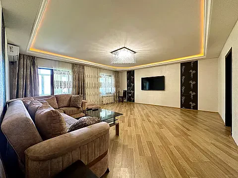 Kirayə verilir 3 otaqlı mənzil 100 m² — Bakı 3 otaq 100.00 m²