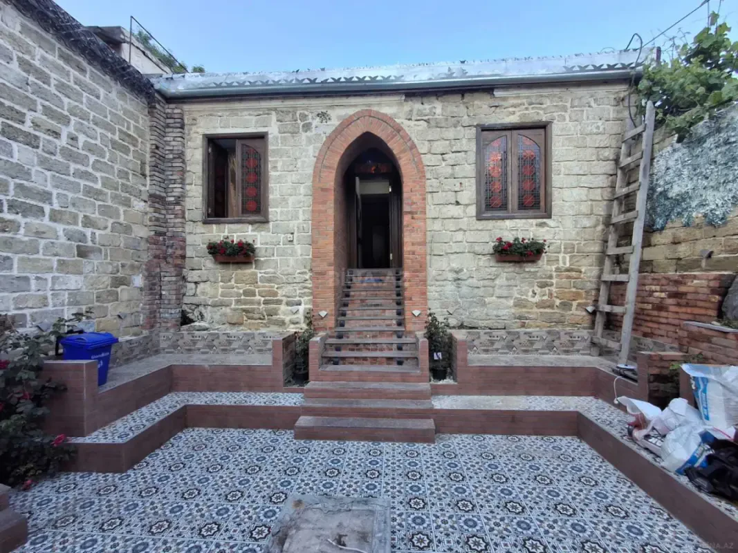 Kirayə verilir obyekt 150 m²