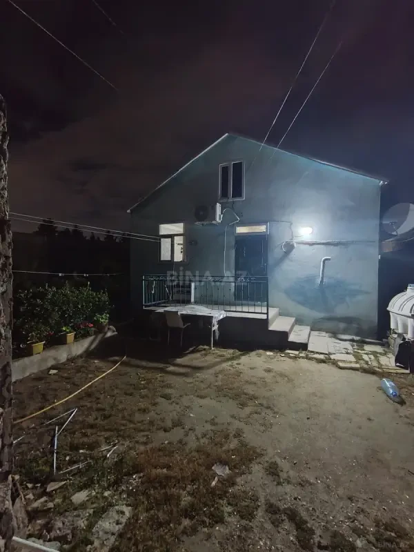 Satılır 2 otaqlı həyət evi 72 m²