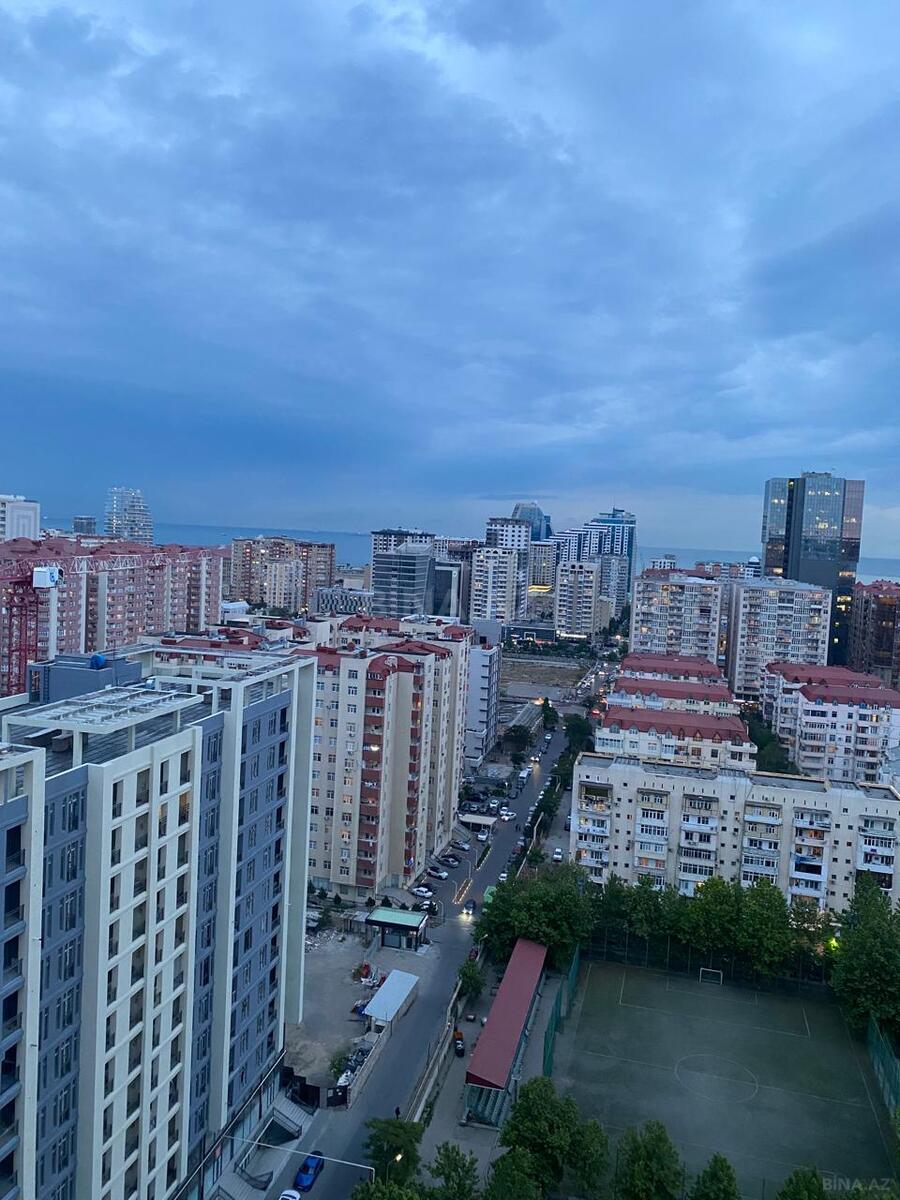 Kirayə verilir 2 otaqlı mənzil 75 m²