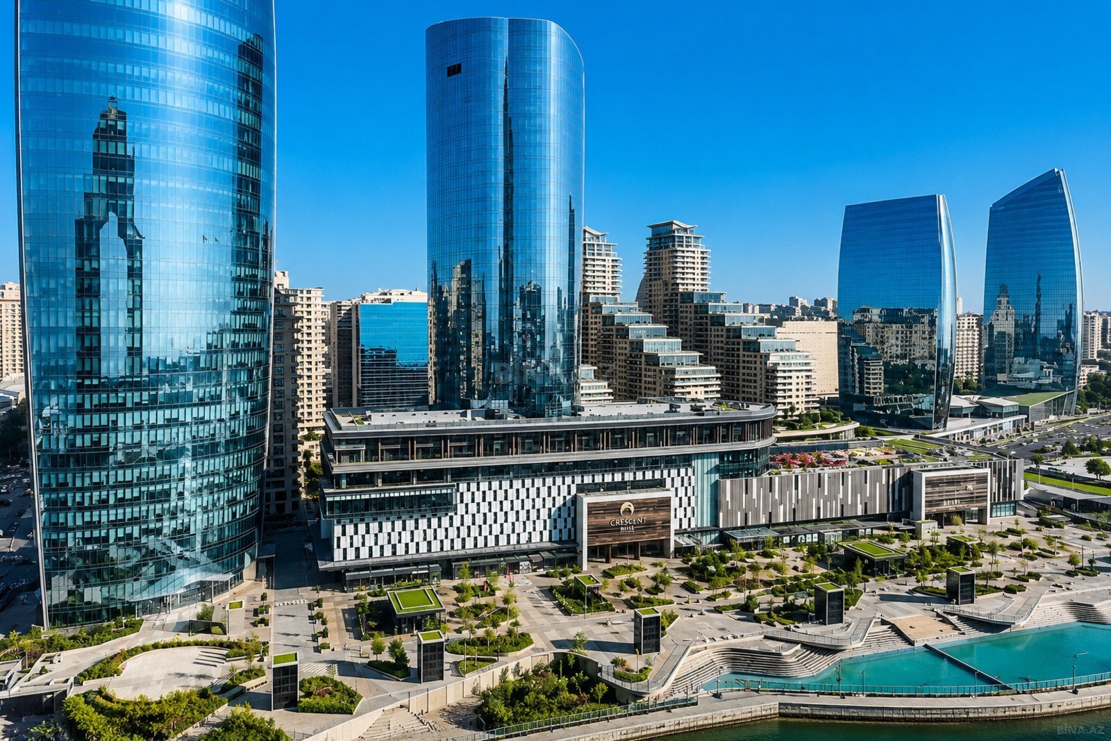 Satılır 5 otaqlı mənzil 285 m²