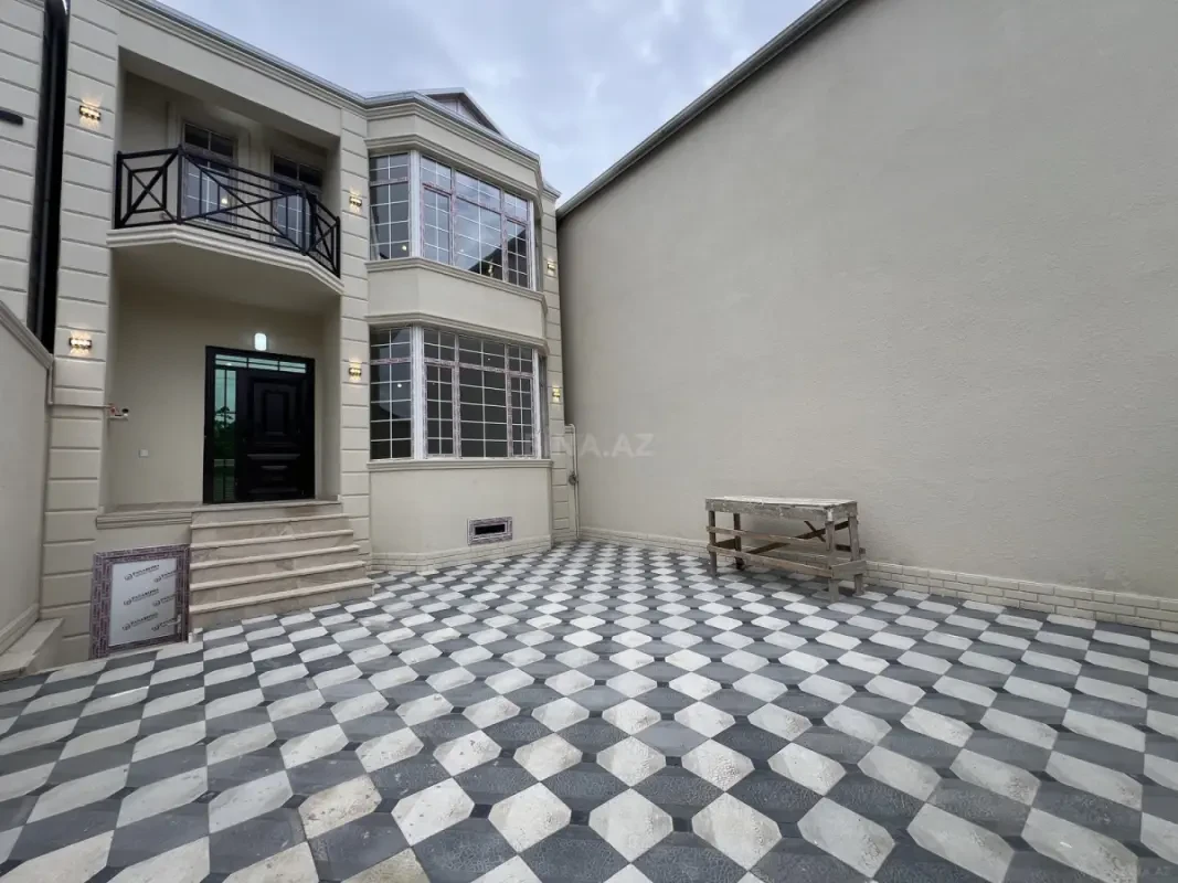 Satılır 4 otaqlı həyət evi 150 m²